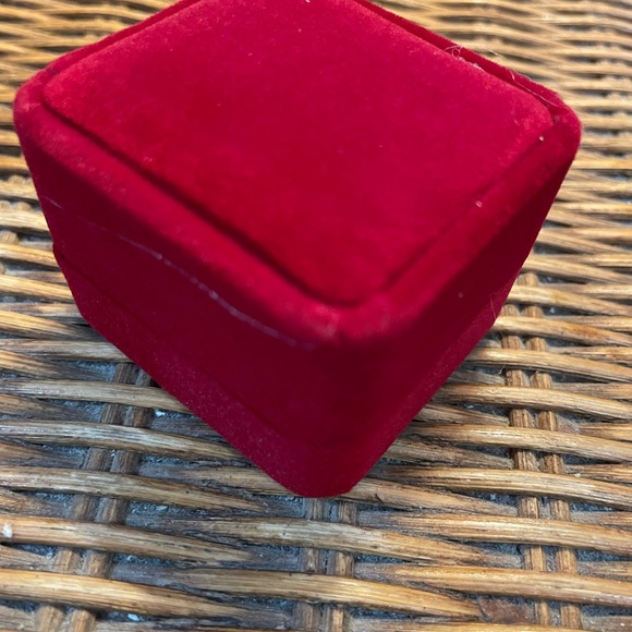 1 CT Moissanite Solitaire Size 6 - Picture 6 of 8